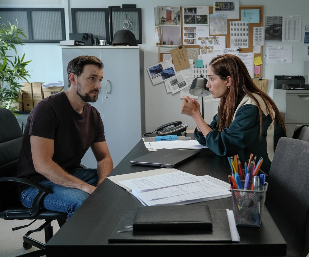 Barwy szczęścia, odcinek 3291: Kodur nie zgodzi się na pomoc Celiny przy poszukiwaniach Łukasza! Nie znajdzie zaginionego Sadowskiego, ale Brońska nie odpuści - ZDJĘCIA