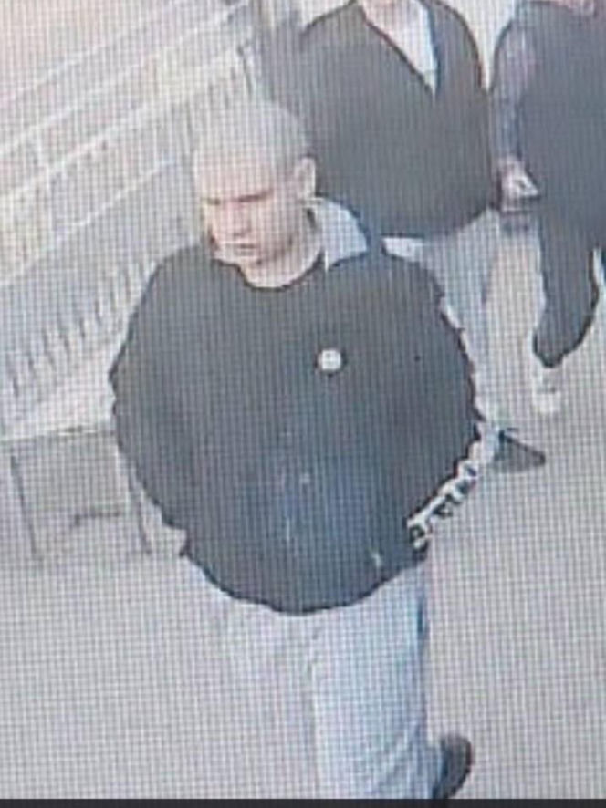 Atak na kontrolerkę MPK Wrocław. Policja szuka mężczyzny [ZDJĘCIE]