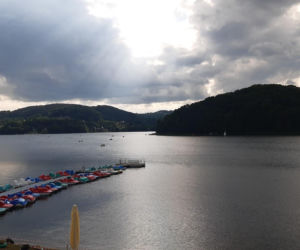 Uwaga nad wodą! Sprawdzajmy prognozy pogody i ostrzeżenia meteo