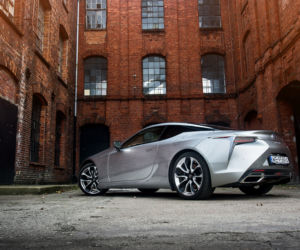 Lexus LC500h 3.5 V6 359 KM Superturismo