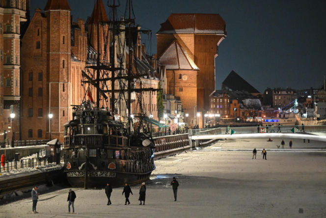 Mróz nie odpuszcza! Polska skuta lodem, a to dopiero początek