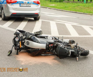 Łękawa: Młody motocyklista uderzył w kościelny płot! Zginął na miejscu! [ZDJĘCIA] 