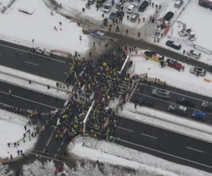Mieszkańcy wyszli na ulice i zablokowali zakopiankę. Wszystko przez budowę drogi S7