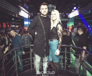Defis w Face Club. Zdjęcia fanów z wokalistą