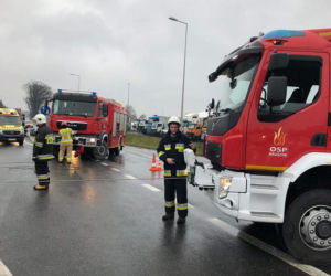 Śmiertelny wypadek cysterny z osobówką [ZDJĘCIA]
