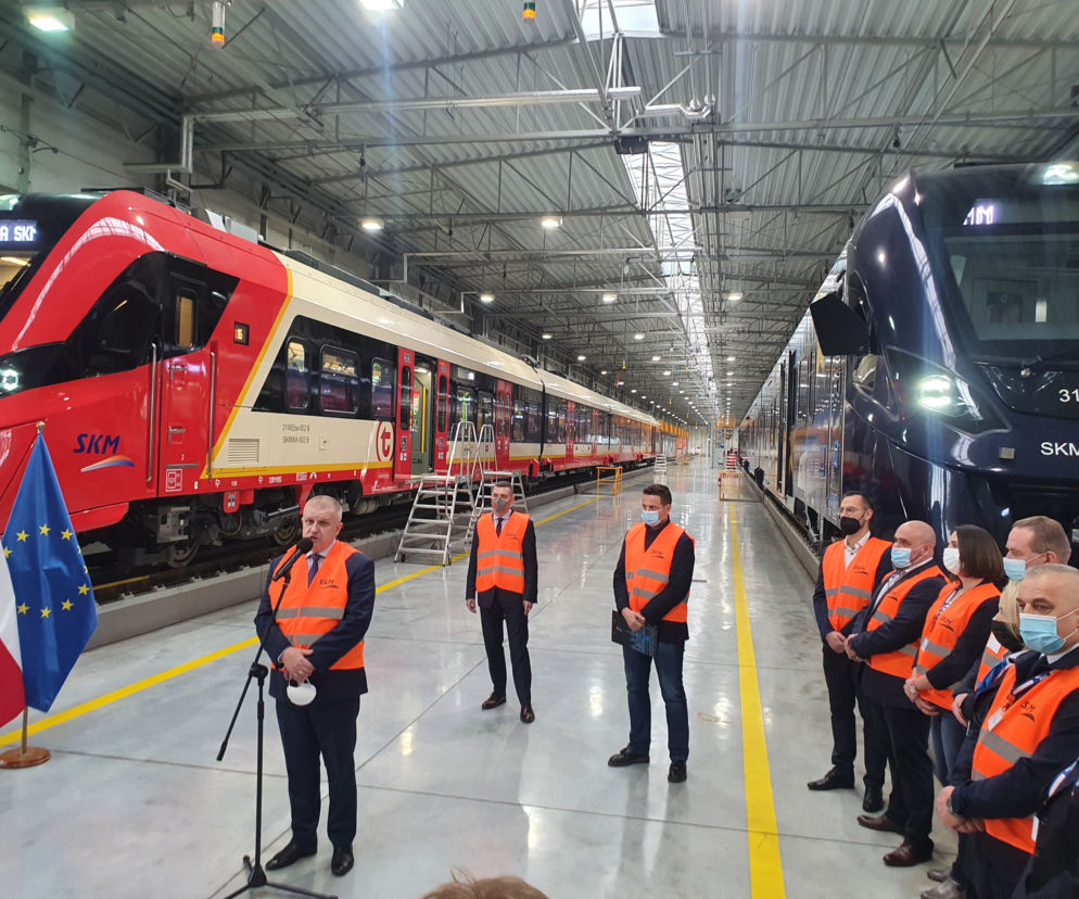 Nowe pociągi SKM już wkrótce dojadą do Warszawy! Łącznie dotrze 21 maszyn