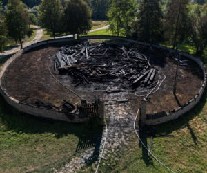 Krzyż przetrwał inferno. Zadziałała opatrzność?