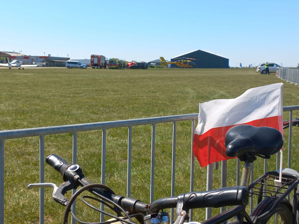 Tragedia na lotnisku w Lesznie. Nie żyje skoczek spadochronowy