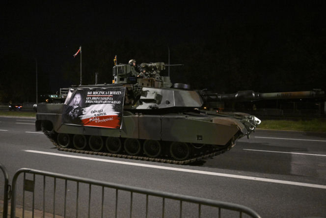 Nocna próba defilady wojskowej w Warszawie 2
