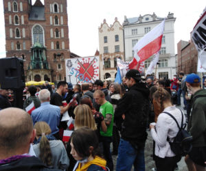 Protest antycovidowy w Krakowie