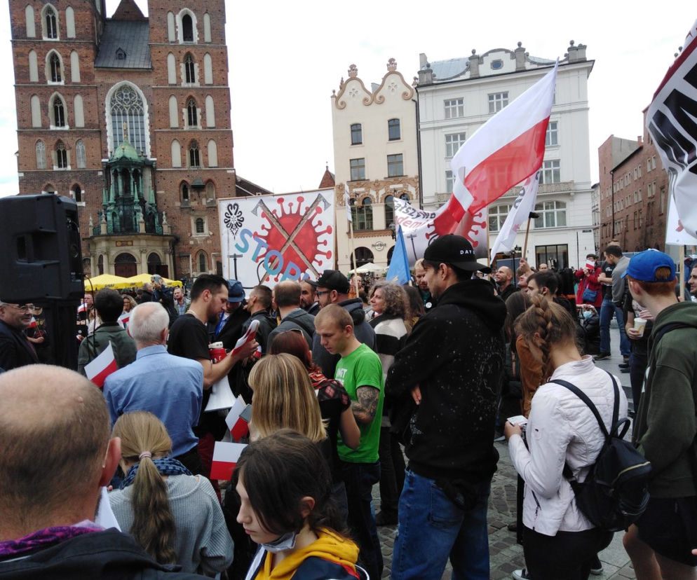 Protest antycovidowy w Krakowie