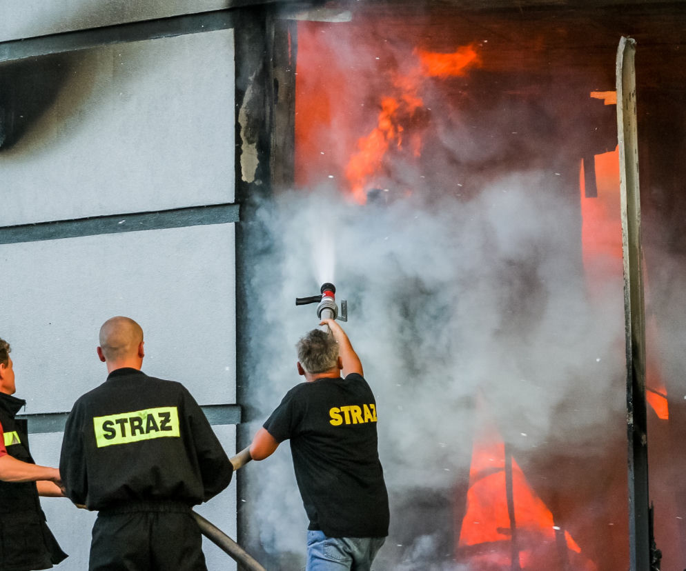 Bilska Wola: Zostali rodzicami, następnego dnia SPŁONĄŁ ich dom! 