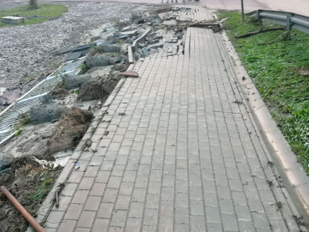 Manasterz i Zagórze zalane przez wodę
