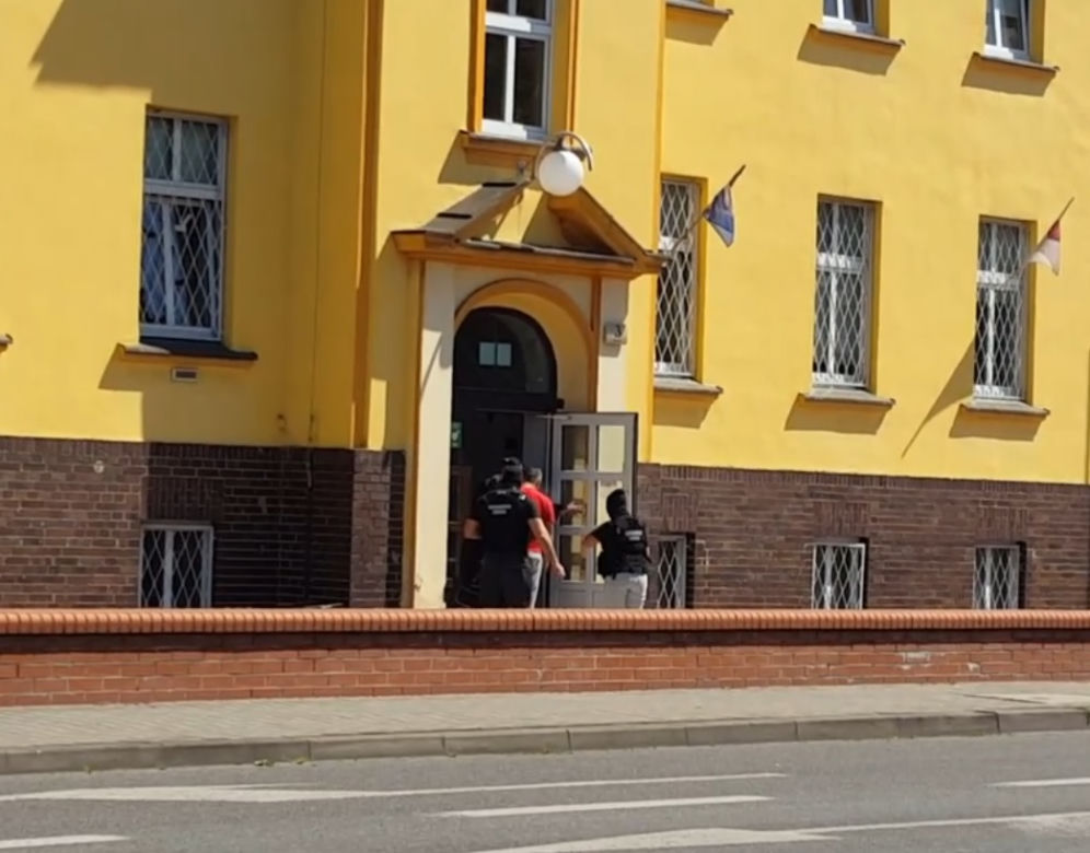 Krzysztof Rutkowski przekazał policji "właściwego" Kamila, sprawcę oszustwa "na policjanta" 