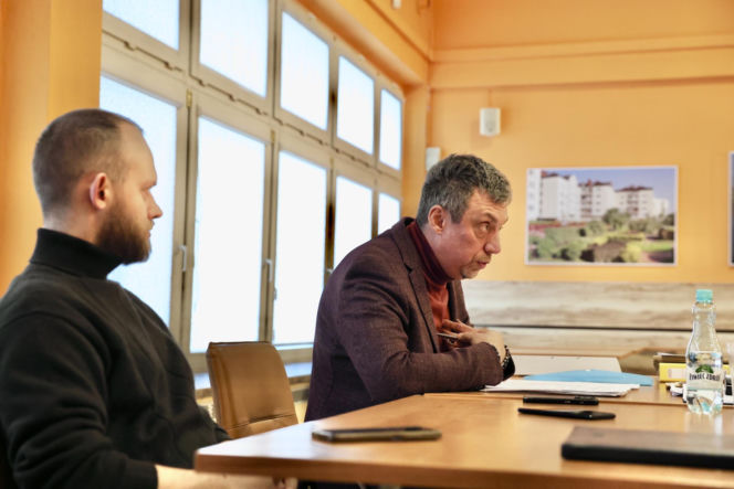 Śmieci, smród i strach na Gocławiu. Sąsiad zbieracz terroryzuje mieszkańców. "On potrzebuje pomocy"