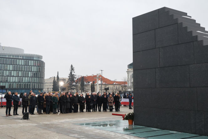 Miesięcznica smoleńska bez Kaczyńskiego