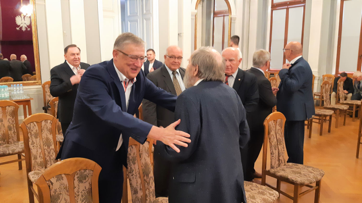 Ma 97 lat i zaskakuje formą! Janusz Terlecki z najwyższym odznaczeniem związkowym