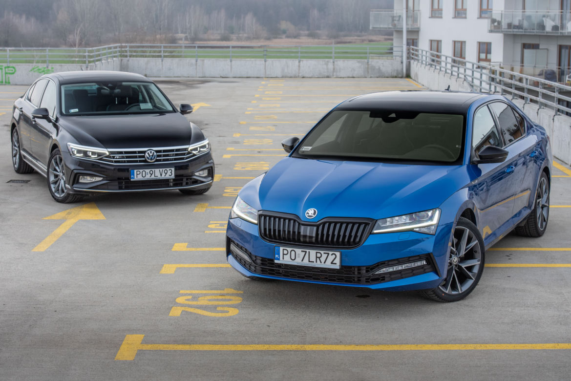 Volkswagen Passat Elegance vs Skoda Superb Sportline