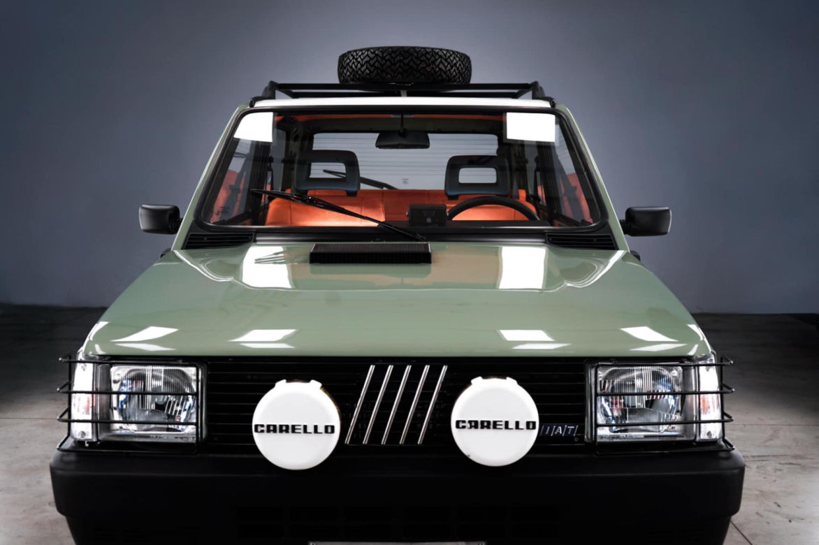 Pandina Jones - zelektryfikowany, klasyczny Fiat Panda 4x4
