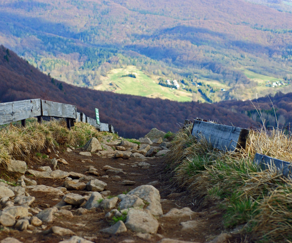 Bieszczady. Jakie warunki w górach? Szlaki są śliskie i błotniste