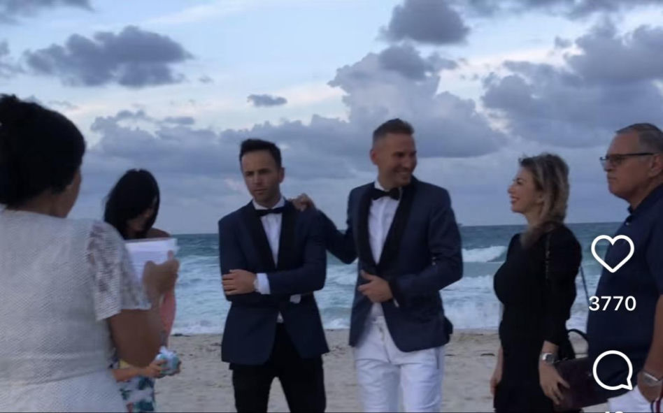 Krzysztof Gojdź i Marcin Roznowski: Ślub na plaży