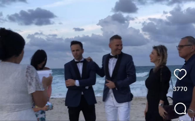 Krzysztof Gojdź i Marcin Roznowski: Ślub na plaży