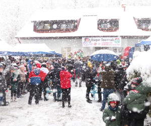 ć Kacper Tomasiak powitany po IO w rodzinnych stronach