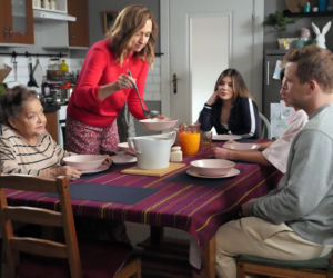 Barwy szczęścia, odcinek 3340. Hubert (Marek Molak), Lucyna (Grażyna Zielińska), Darek (Andrzej Niemyt), Jerzy (Bronisław Wrocławski)