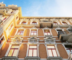 Apartamenty w warszawskiej kamienicy przy ul. Foksal 13/15