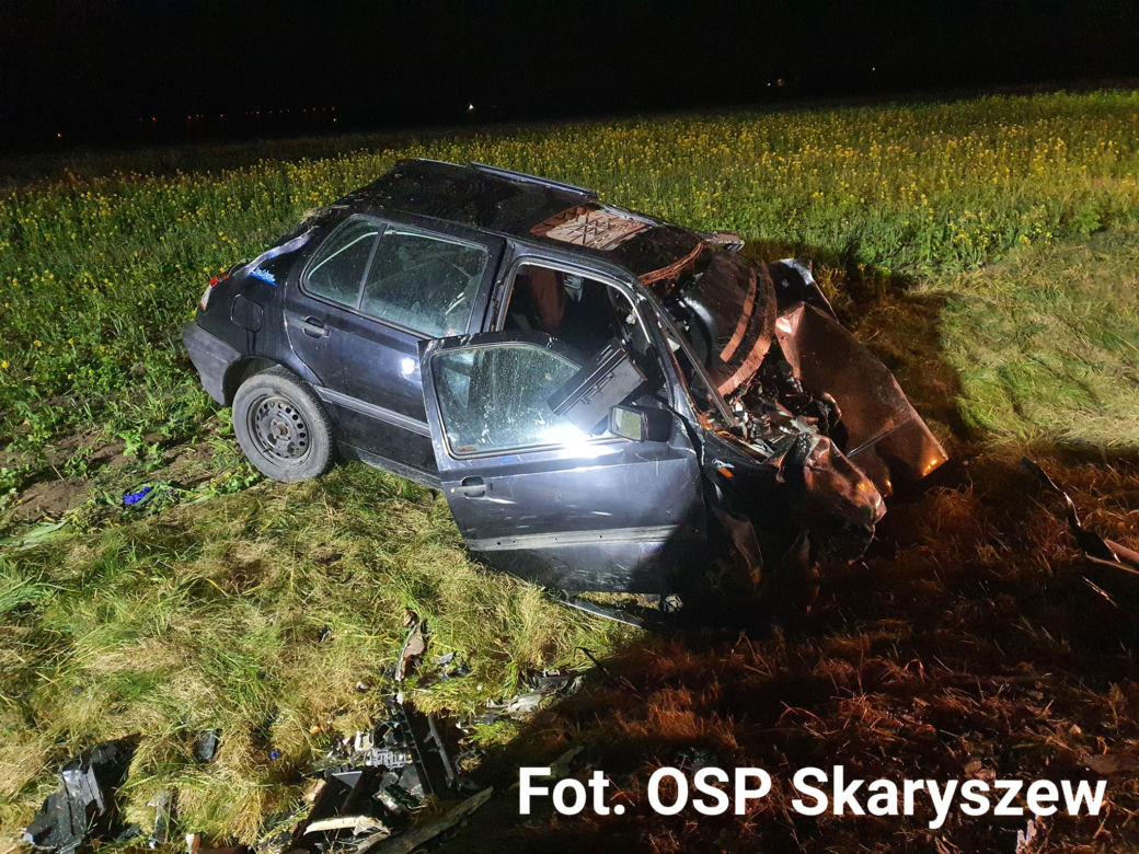 Odechów. Jedna osoba nie żyje, rodzina z dzieckiem w szpitalu. Sprawca wypadku zaatakował kobietę?! [WIDEO, ZDJĘCIA]