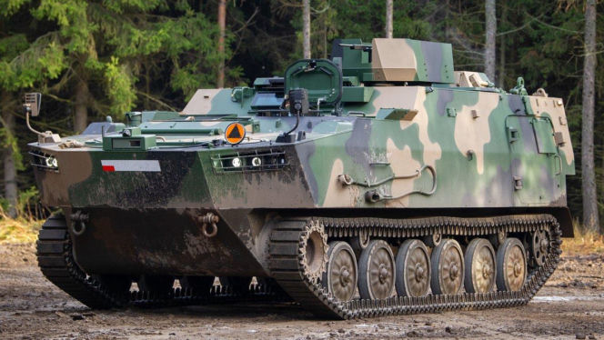 Niespodziankowy prezent pod choinkę. Centrum Szkolenia Wojsk Rakietowych i Artylerii z nowymi pojazdami