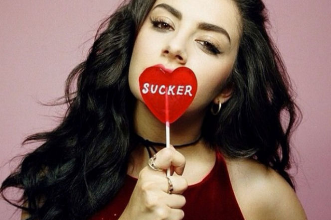 Charli XCX wystąpi w Polsce