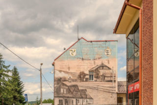 To miasto ma jeden z najpiękniejszych ratuszy w Małopolsce. Jego mieszkańcy od wieków są znani z wielkiej pobożności