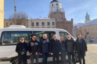 Lublin mostem pomocy. Pojazd dla osób z niepełnosprawnościami trafi do Ukrainy