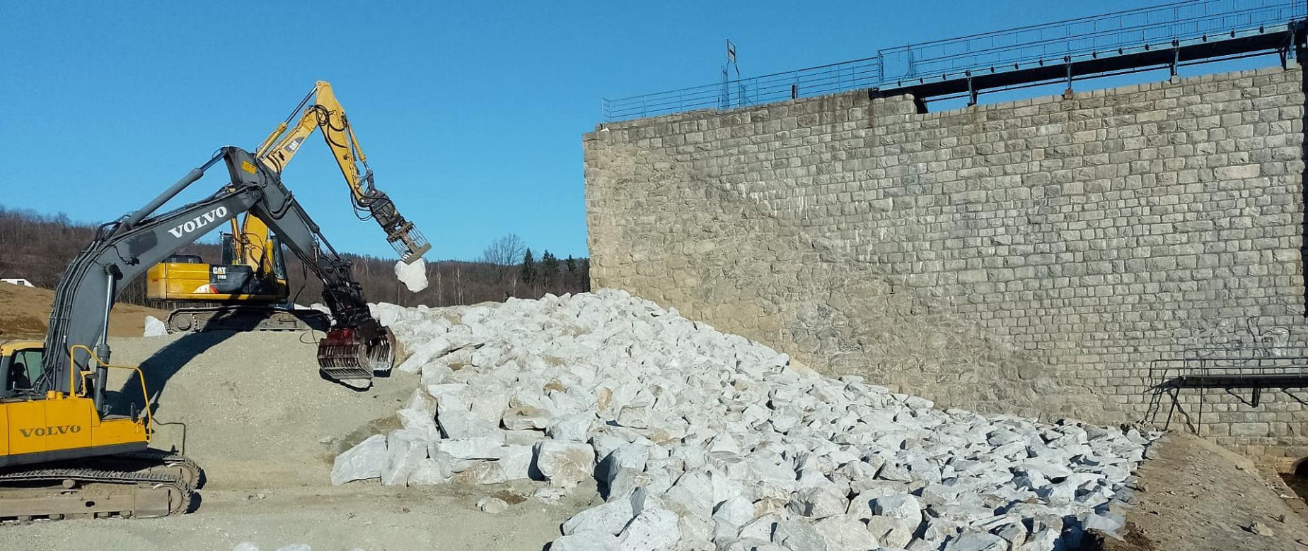 Stronie Śląskie - zabezpieczenie przeciwpowodziowe i naprawa uszkodzej tamy na potoku Morawka