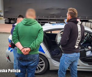 Policjanci zatrzymali pijanego kierowcę ciężarówki