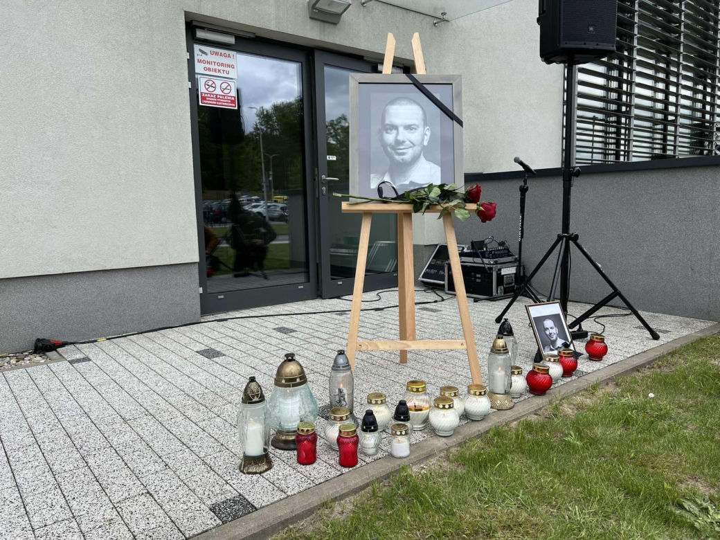 Dzień Żałoby w Szpitalu Uniwersyteckim w Krakowie. Medycy protestują po śmierci Tomasza Soleckiego
