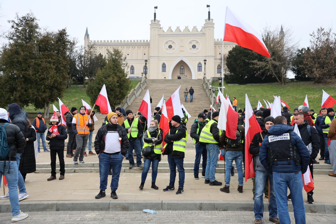 Protest rolników 20 marca w Lublinie. Przeszli ulicami miasta pod LUW