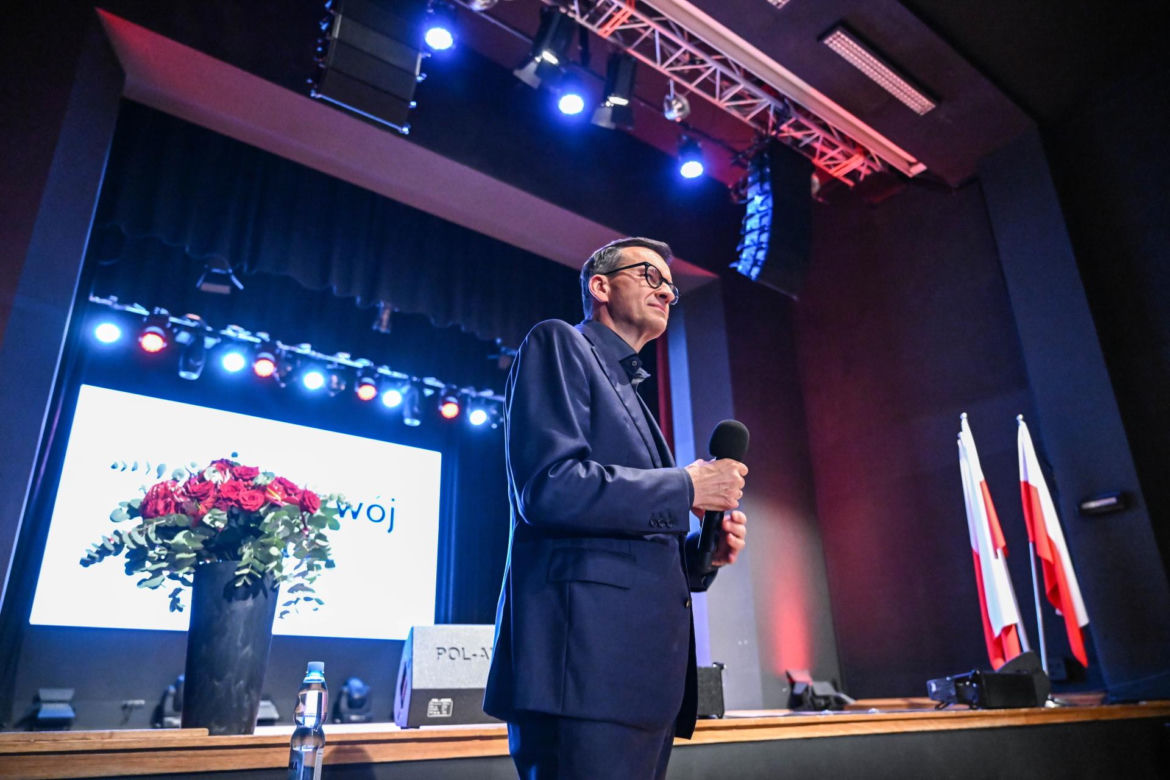 Mateusz Morawiecki podczas spotkania z mieszkańcami Janowa Lubelskiego