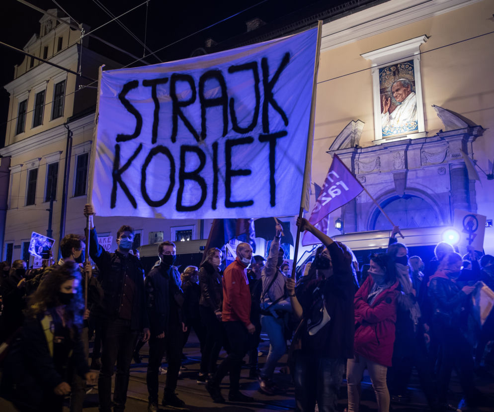 Kraków: Kobiety mają DOŚĆ. Kolejne wielkie protesty, chodzi o zakaz aborcji
