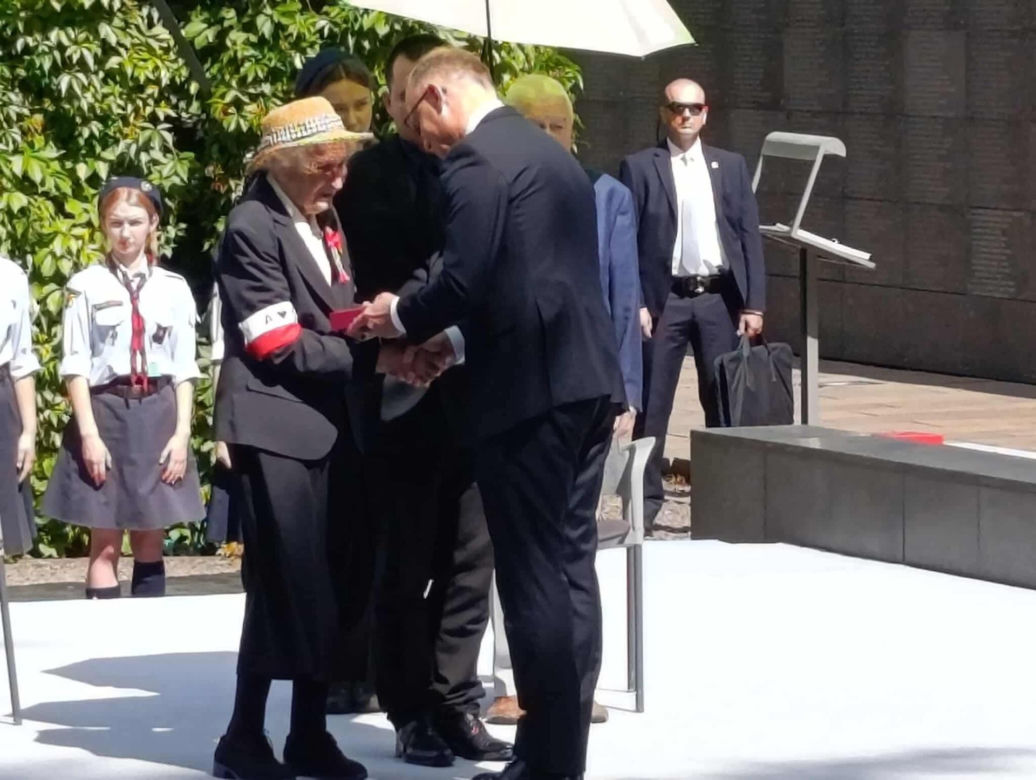 81. rocznica Powstania Warszawskiego. Prezydent Duda wręczył odznaczenia powstańcom