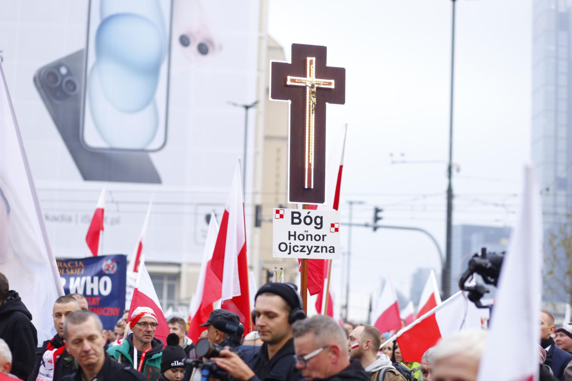 Marsz Niepodległości 2023 Warszawa. ZDJĘCIA. Tak stolica wygląda 11 listopada! GALERIA cz. 1