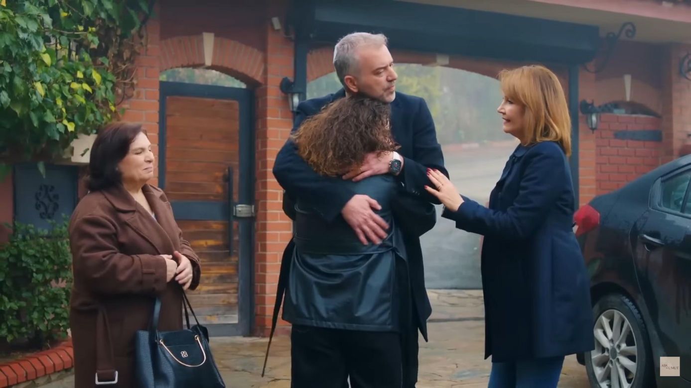 Bülent wróci do domu, a żona postawi mu ultimatum