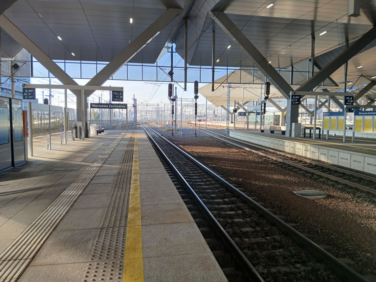 Dworzec kolejowy Warszawa Zachodnia po otwarciu