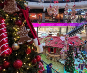 Świąteczne iluminacje robią w Łodzi klimat, Manufaktura