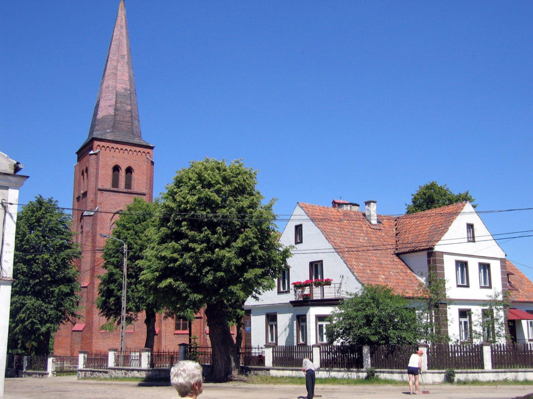 "Alpejska wioska" w woj. warmińsko-mazurskim. To najstarsze miasto na Mazurach