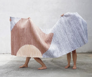 Design 32. ASP Łódź, Jadwiga Lenart, Kolekcja ręcznie tkanych kilimów
