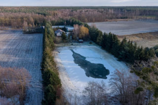 Wiktorek wpadł z mamą do stawu