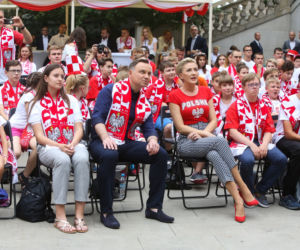Para prezydencka ogląda mazc Polska - Senegal