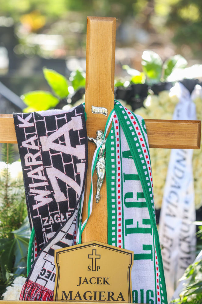 Tak wygląda grób Jacka Magiery dwa dni po pogrzebie